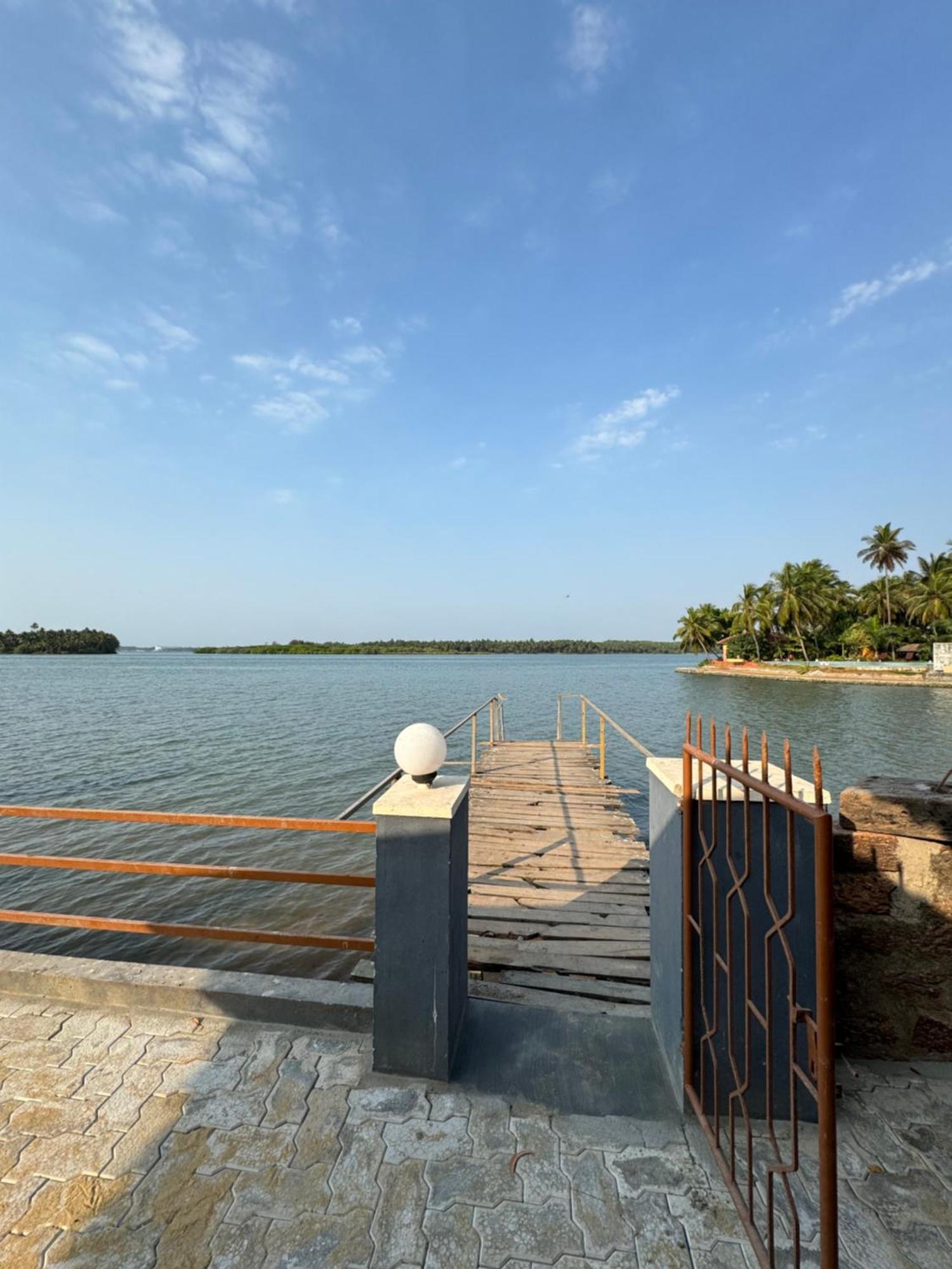 The Backwater Homestay Udupi Eksteriør billede